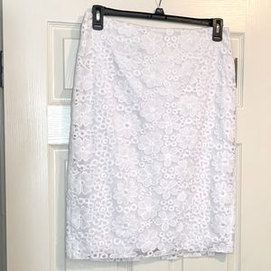 Metaphor lace white just below the knee skirt